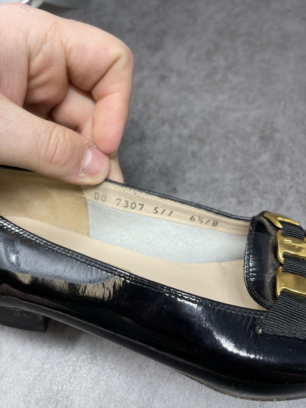 Salvatore Ferragamo Patent Leather Flats Shoes Womens Size 6.5 Black - Picture 10 of 10